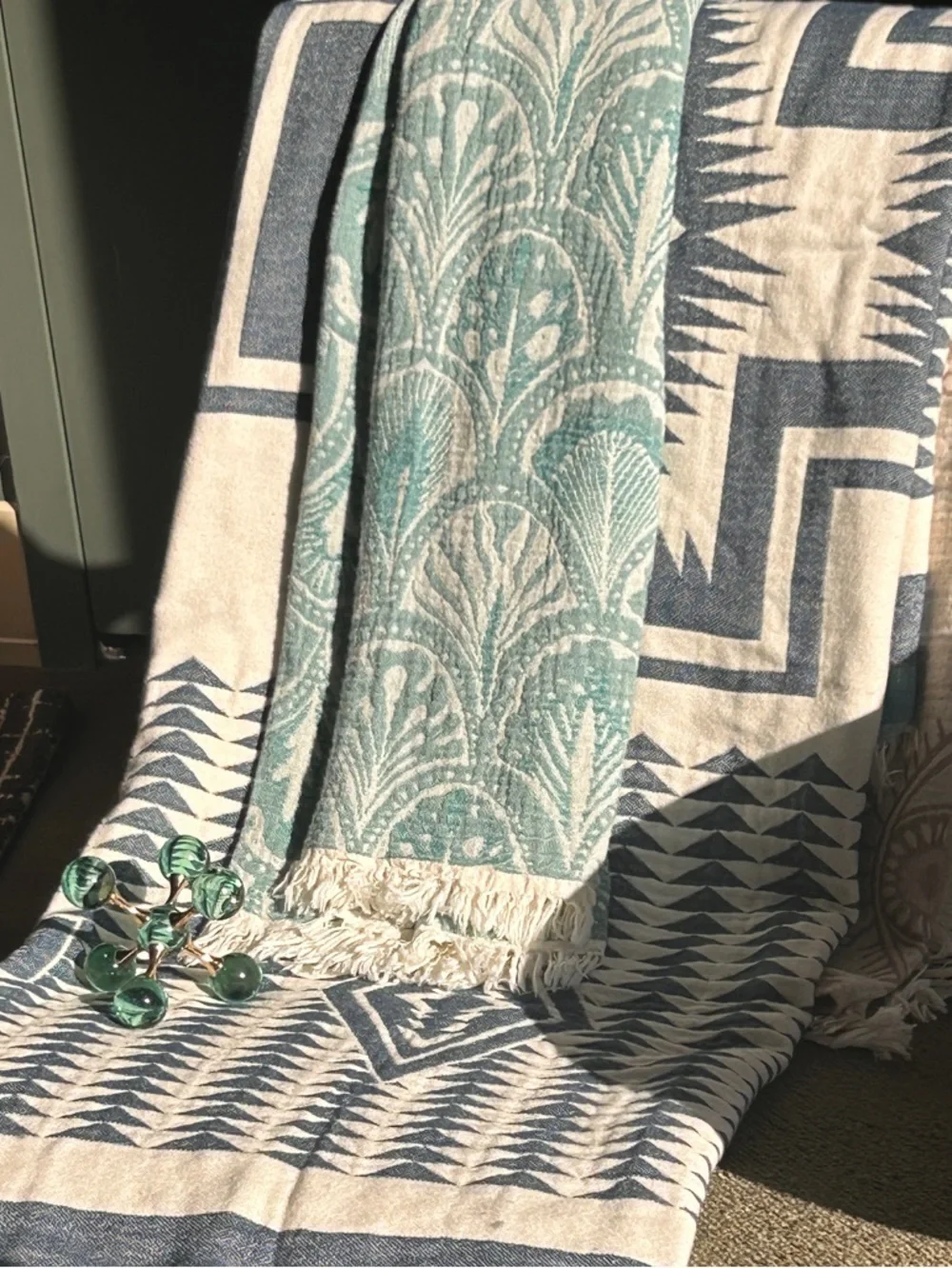 Succulent Bath Beach Towel in Teal Green Ecru White Modern Woven Design 38 x 72 - Picture 1 of 16